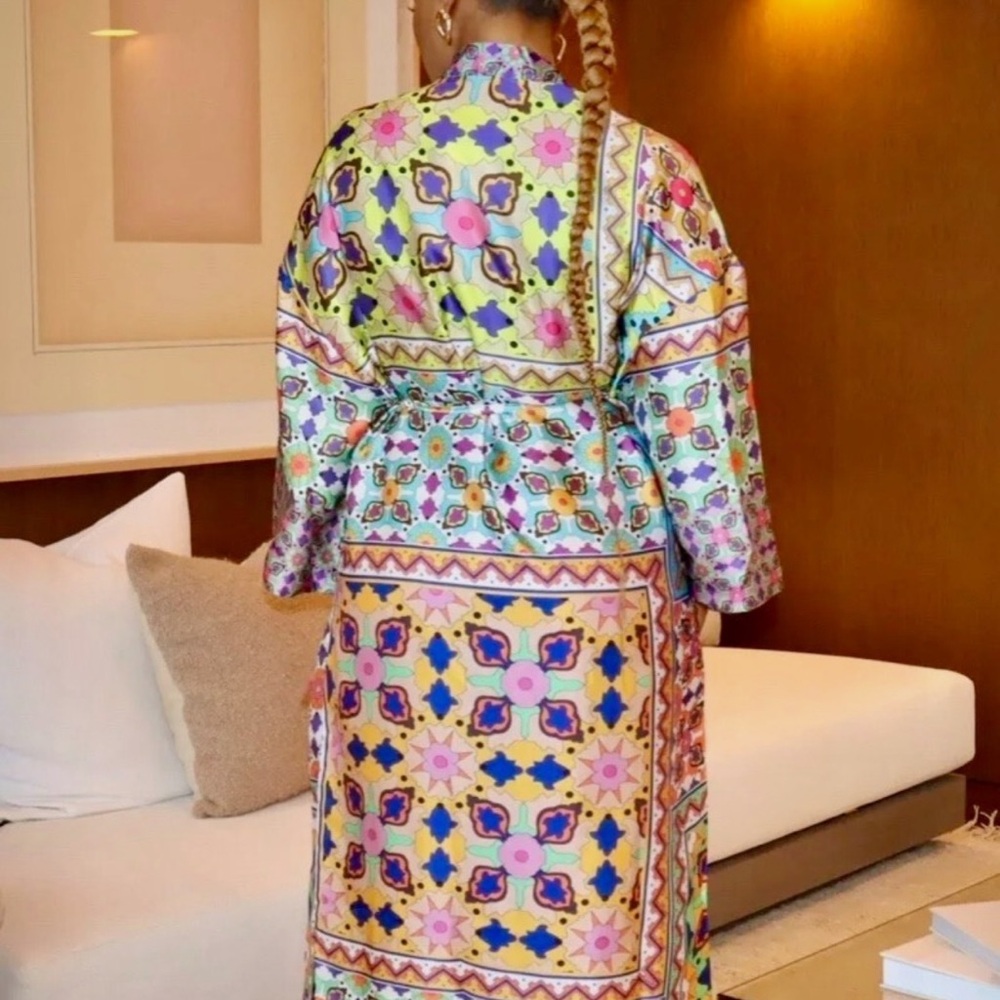 Zara Colorful Geometric Women's Wrap Kimono - Picture 2 of 8